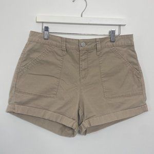 NEW Time and Tru Mid Rise Khaki Shorts